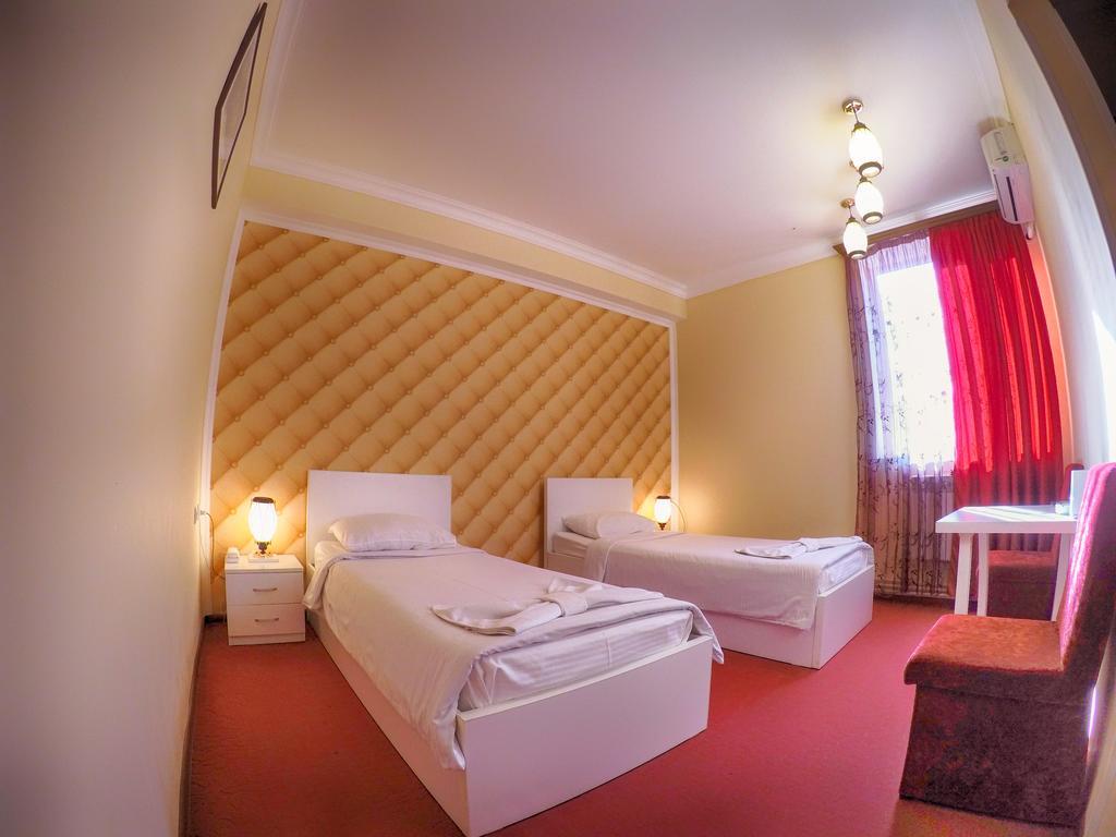 Vayk Hotel Екстер'єр фото