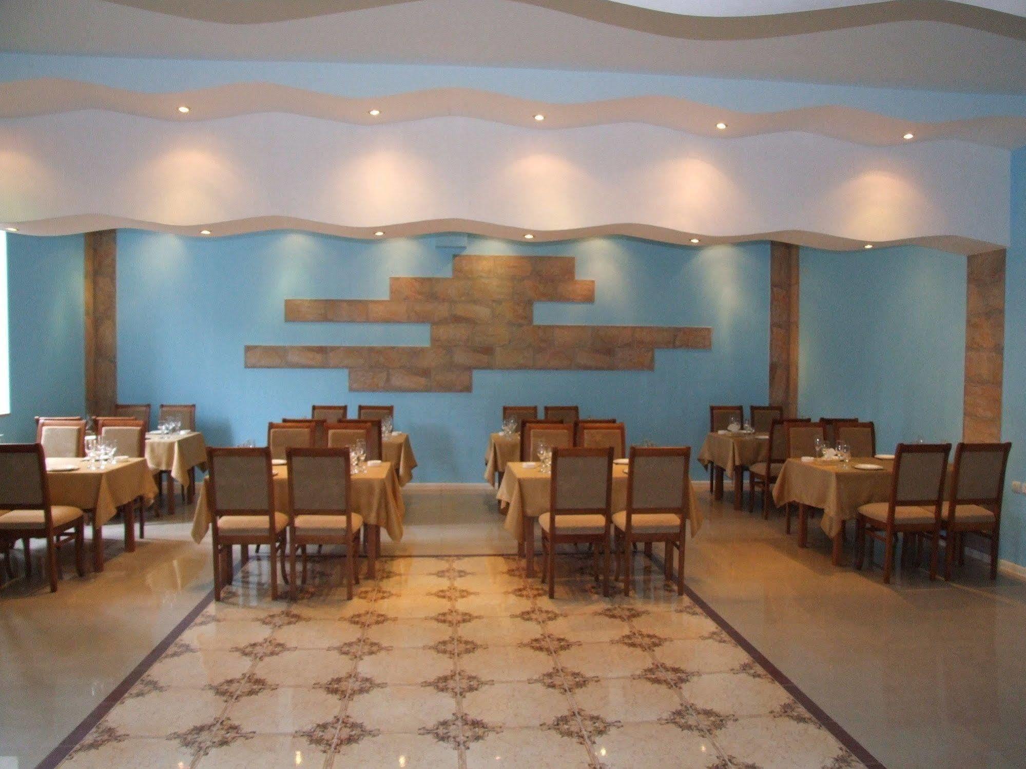 Vayk Hotel Екстер'єр фото