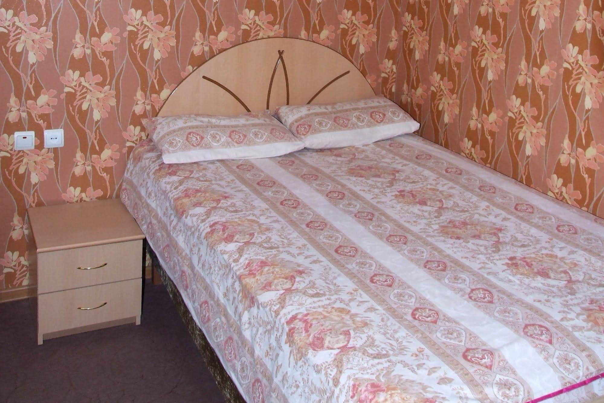 Vayk Hotel Екстер'єр фото