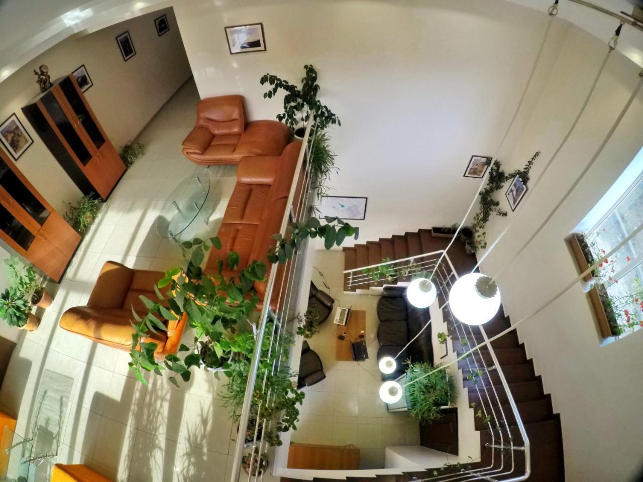 Vayk Hotel Екстер'єр фото