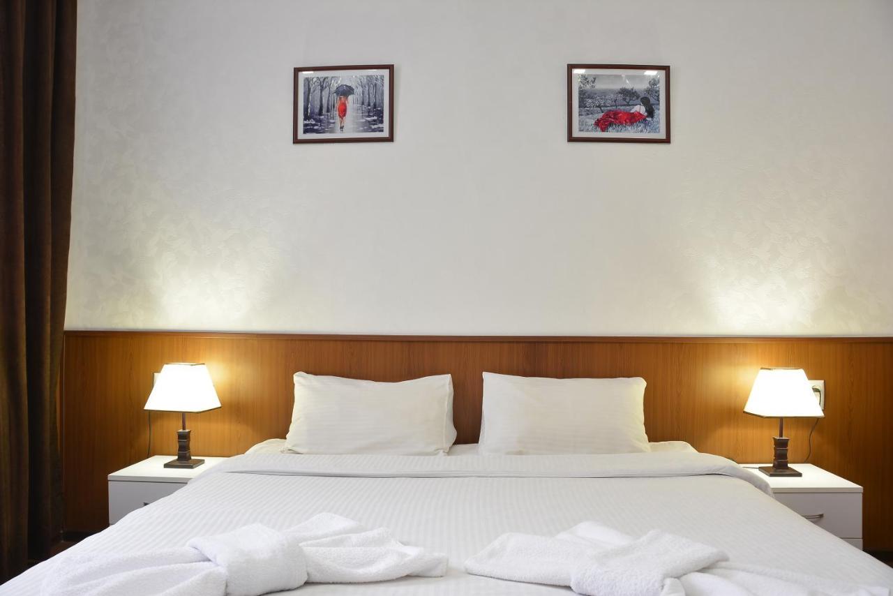 Vayk Hotel Екстер'єр фото