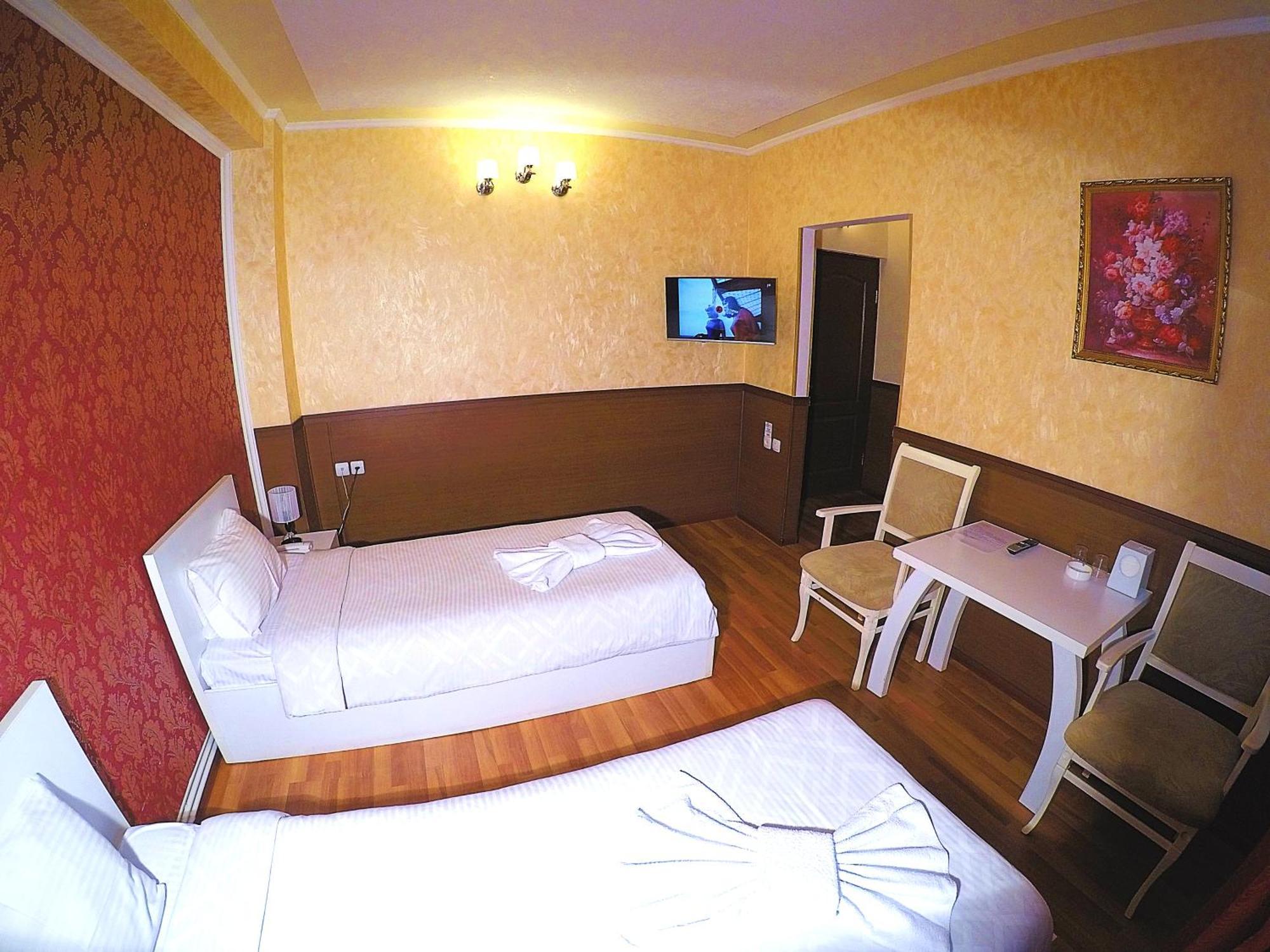 Vayk Hotel Екстер'єр фото